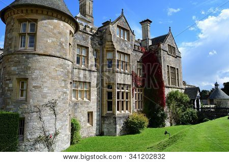 Beaulieu.hampshire.united Kingdom.september 16th 2017.beaulieu Palace House In Hampshire.