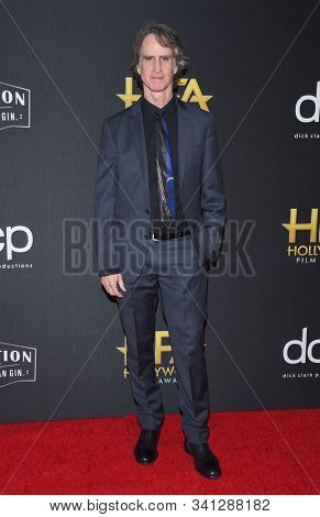 LOS ANGELES - NOV 03:  Jay Roach arrives for the Hollywood Film Awards 2019 on November 03, 2019 in Beverly Hills, CA