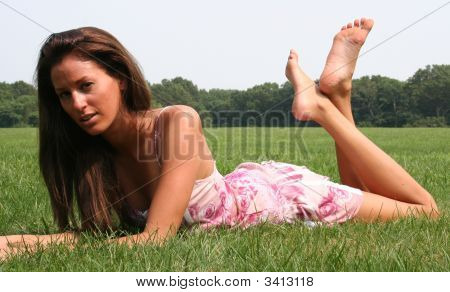 Poseren In het gras