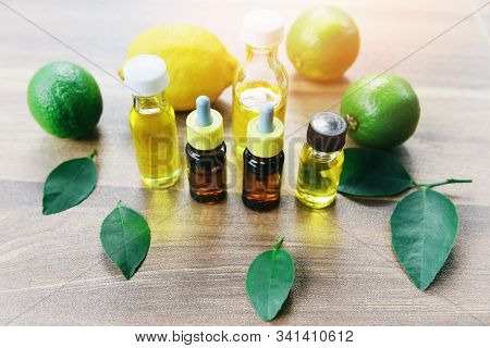 Aromatherapy Herbal Oil Bottles Aroma With Lemon And Lime Leaves Herbal Formulations / Essential Oil