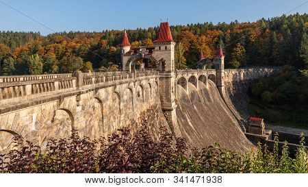 Autumn At The Dam Les Kralovstvi Near Dvur Kralove Nad Labem