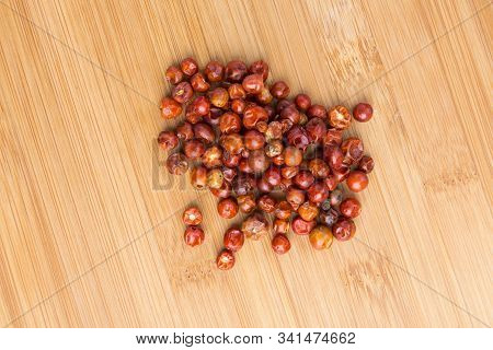 Handful Of Red Spicy Tiny Round Chile Tepin Peppers