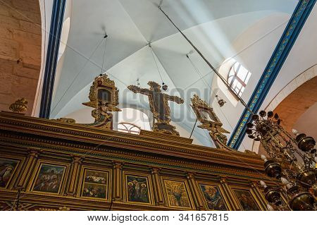 Jerusalem, Israel, December 28, 2018 : The Interior Of The St. Nicholas Church In Bay Jala - A Subur