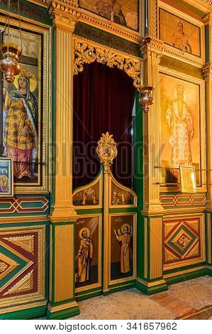Jerusalem, Israel, December 28, 2018 : The Interior Of The St. Nicholas Church In Bay Jala - A Subur