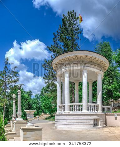 Rotunda At The Cascading Stairs In Chisinau, Moldova