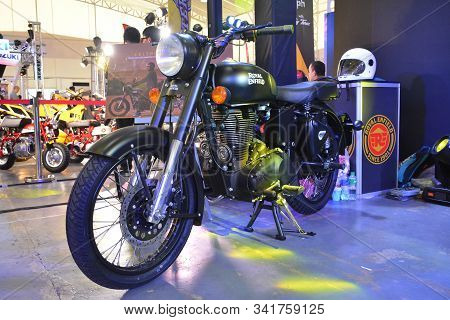 Pasig, Ph - Sept. 29: Royal Enfield Classic 500 Motorcycle At Philippine Moto Heritage Weekend On Se