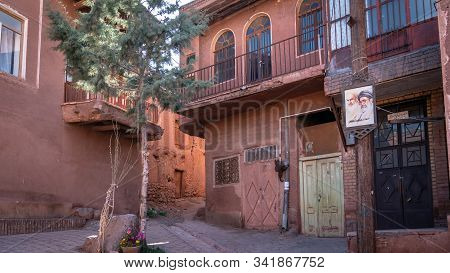 Abyaneh, Iran - May 2019: Traditional Red Houses Of Village Of Abyaneh