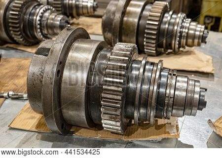 Spindle For Cnc Machine Toolholders In Stock. Repair Shop Of Cnc Metal-cutting Machines.