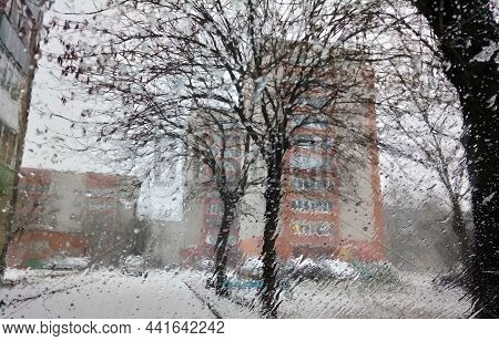 Meteorology, The Form Of Precipitation. Precipitation In The Form Of Wet Snow, Showers With Wet Snow