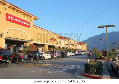 Retail Outlet Shopping