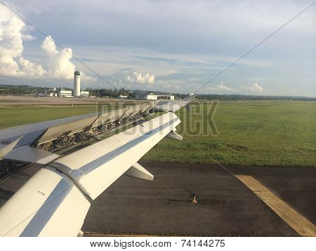 Aeroplane wing