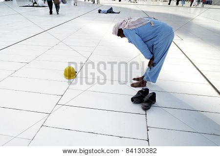Muslim Prayer Alone