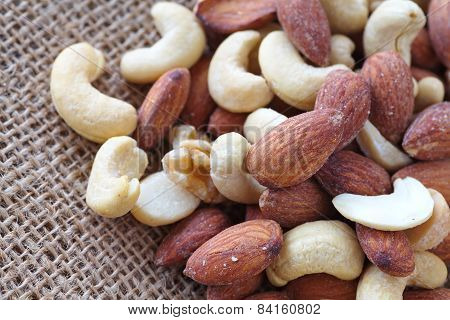 Mix nuts