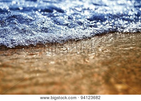 Small Waves With Bubbles