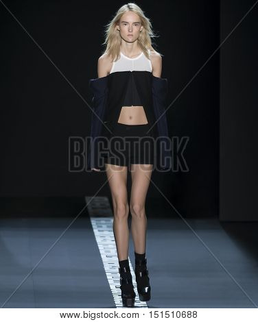 Vera Wang - Spring 2017 Collection
