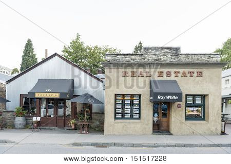 Arrowtown, New Zealand - February 2016: Old Classic Buildings And Shops On Buckingham Street In The