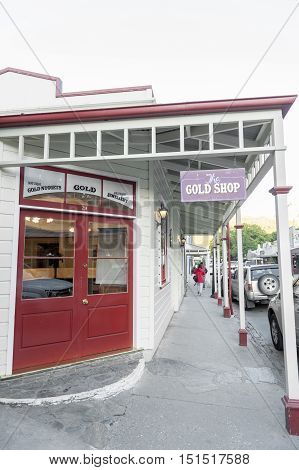 Arrowtown, New Zealand - February 2016: Old Classic Buildings And Shops On Buckingham Street In The