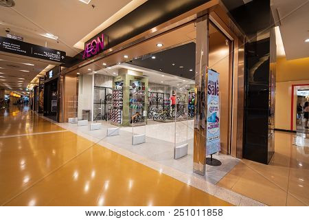 Subang Jaya, Selangor - 25 July 2018. G2000 Inside Sunway Pyramid Mall At Subang Jaya.