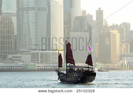 Hong Kong Victoria Habour Çin yelkenli gemi