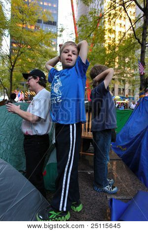 Enfants occupent Wall Street !
