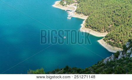 Sahinkaya Canyon In Vezirkopru District Of Samsun With Kizilirmak River And Lake,turkey.