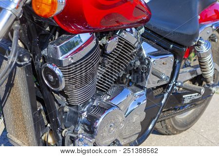 Tolyatti, Russia, May 09, 2018: Show Of Bikers Dedicated To Victory Day. Shiny Chrome Motorcycle Eng