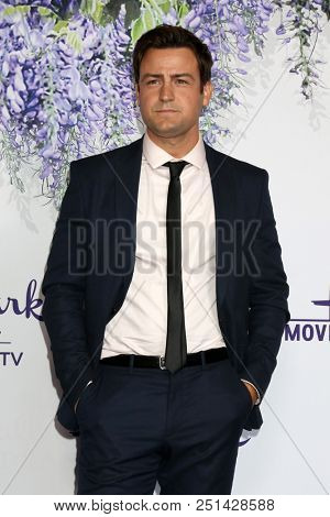 LOS ANGELES - JUL 26:  Tyler Hynes at the Hallmark TCA Summer 2018 Party on the Private Estate on July 26, 2018 in Beverly Hills, CA