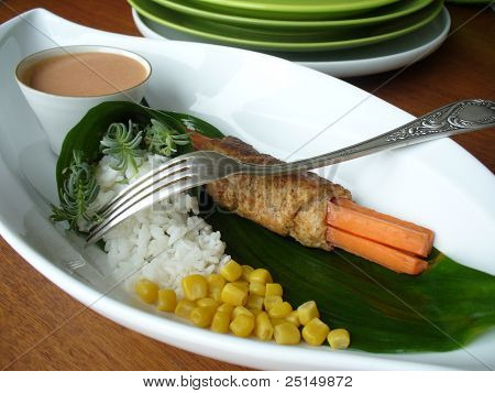 与崛起和玉米肉卷