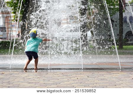 Gomel, Belarus Children Bathing In The Fountain. Square Named After Gromyko