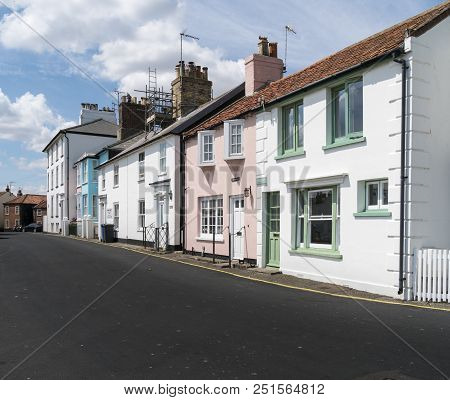 Southwold, Suffolk, Uk, July 2018 - A Row Of Colourful Seaside Cottages In The Historic Town Of Sout