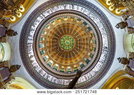 Springfield, Illinois - July 11, 2018 - View Of The Interior Of Illinois State Capitol