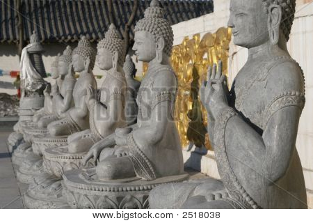 Chinese Buddha Statue