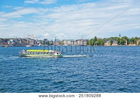 Boats For Sightseeing And Ferry For Long Distance Travel At Stadsgardskajen