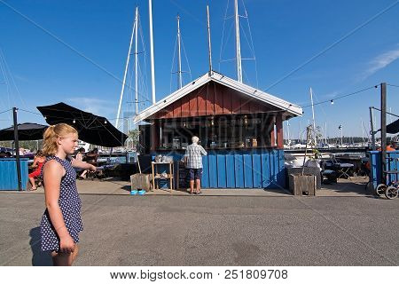 Nynas Rokeri Seafood Store
