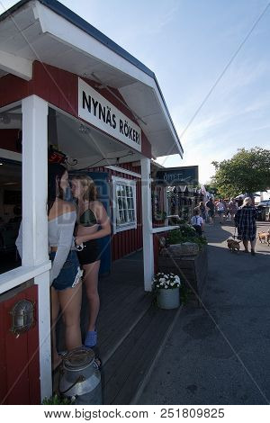 Nynas Rokeri Seafood Store