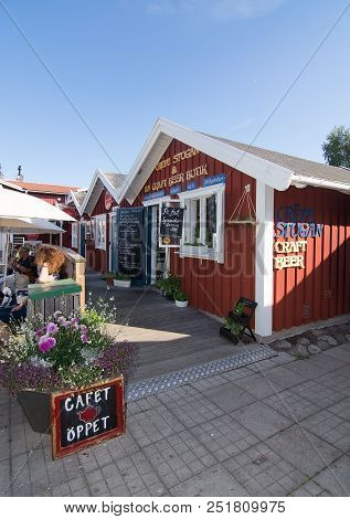 Nynas Rokeri Seafood Store