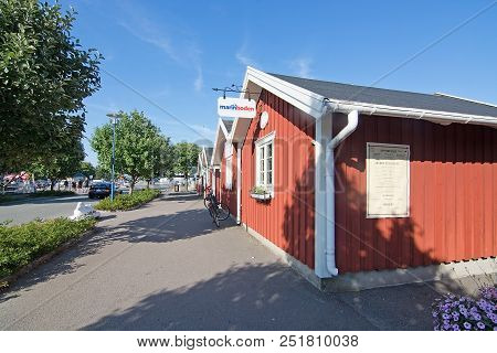 Nynas Rokeri Seafood Store