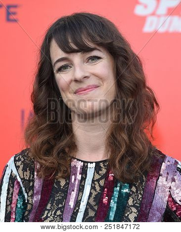 LOS ANGELES - JUL 25:  Susanna Fogel arrives to 'The Spy Who Dumped Me' Los Angeles Premiere  on July 25, 2018 in Hollywood, CA                
