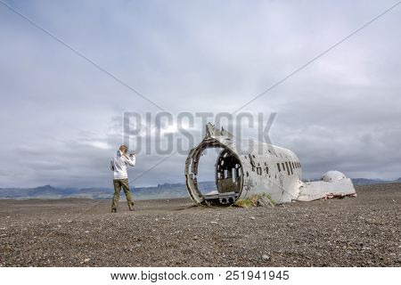 Us Navy Wreck