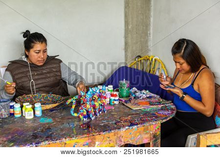 Mexican Oaxaca Alebrijes Artisans