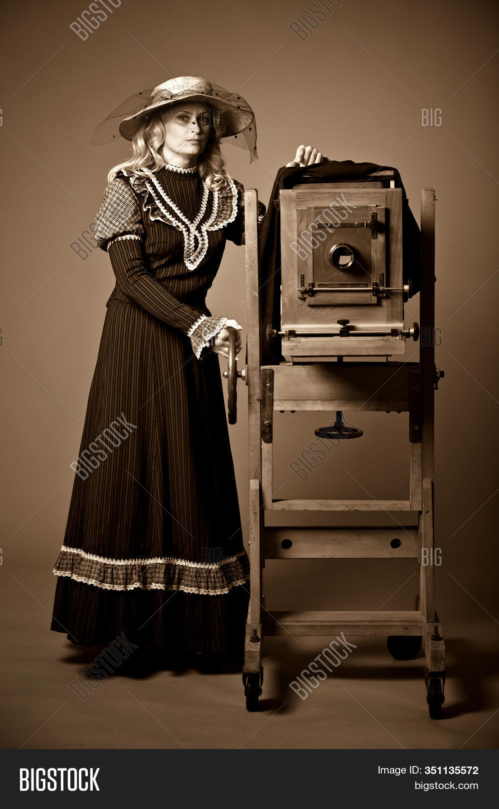 Vintage Retro Style Image & Photo (Free Trial) Bigstock