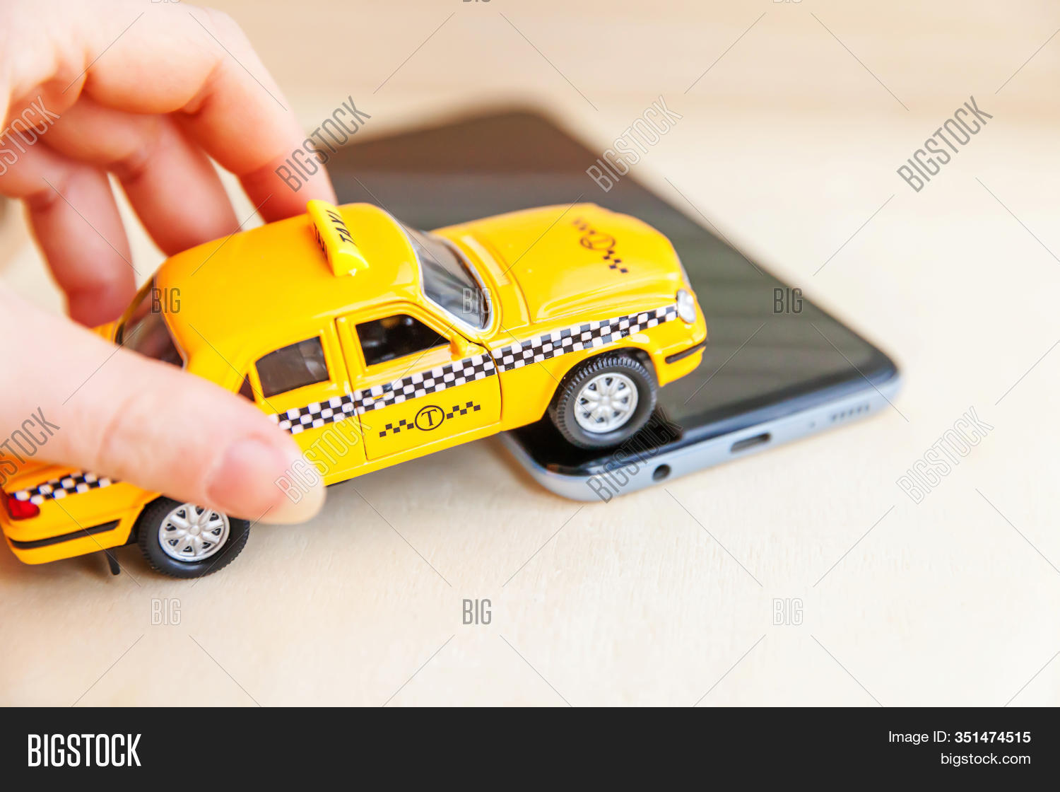 смартфон для такси 2023