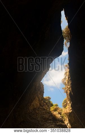 Grotte du Sdragonatu at Bonifacio on French island Corsica