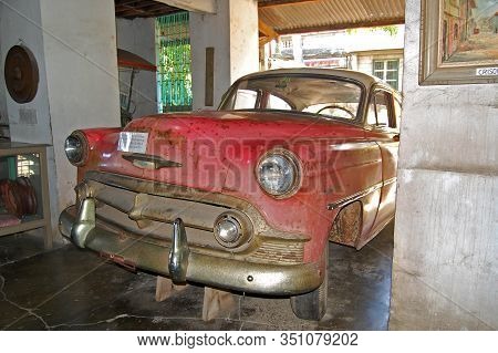 Ilocos Sur, Ph - Apr. 10: Vintage Chevrolet Car At Crisologo Museum On April 10, 2009 In Vigan City,