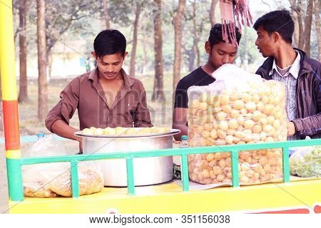 Fusca Chotpoti Is Popular Street Food Cart And Salesman Of Bangladesh And India. This Food Looks Lik