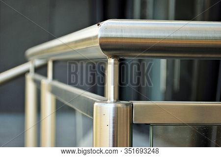 Stainless Steel Handrails Are Installed On The Teps.holder Railing Stainless Steel .chrome Handrail.