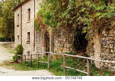 Roscigno Vecchio - Old Abandoned Village In Cilento, Campania, Italy