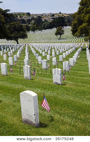 Gravsten på Forenede Stater National Cemetery
