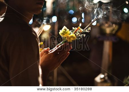 祈祷的施舍