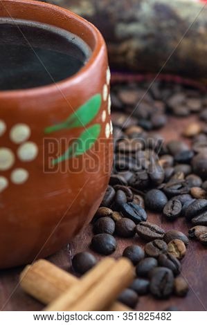 Mexican Coffee Beans With Cinnamon And Raw Cane Sugar